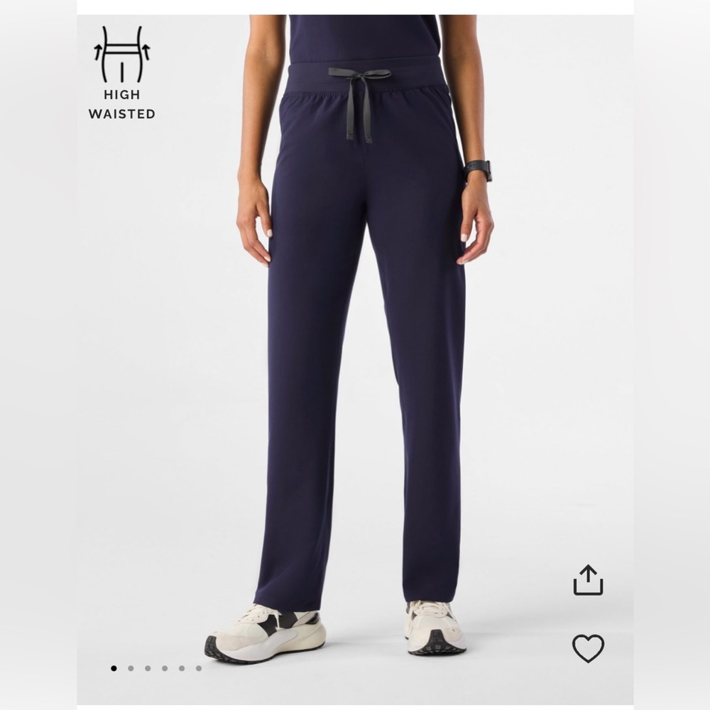 High Waisted Livingston Basic
Scrub Pants navy.
